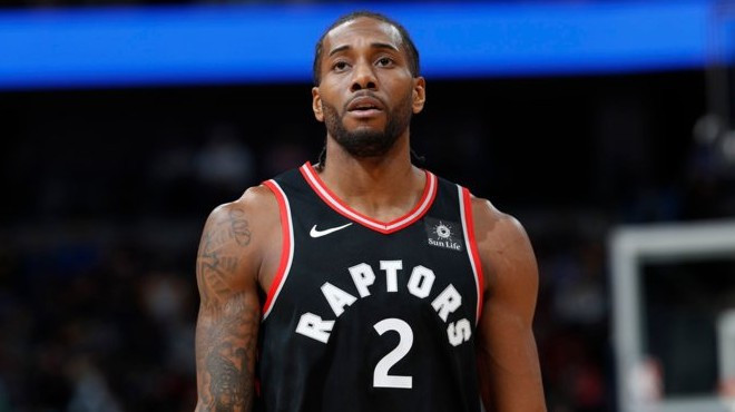 并在比赛中 并在比赛中