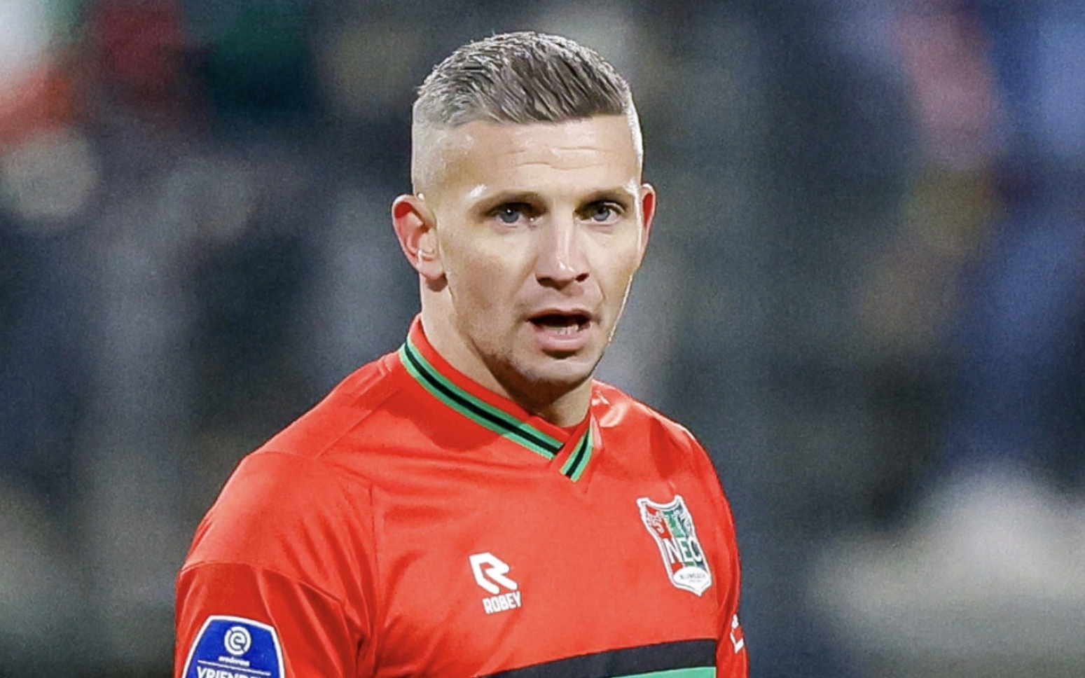 但依旧给球 但依旧给球