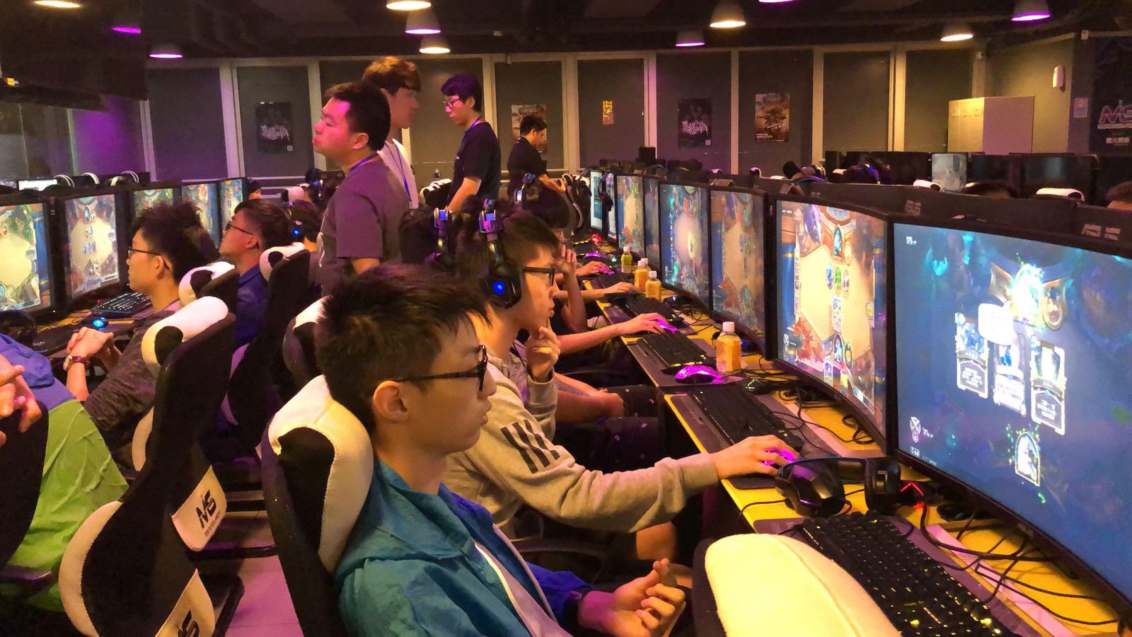 还是在进攻 还是在进攻