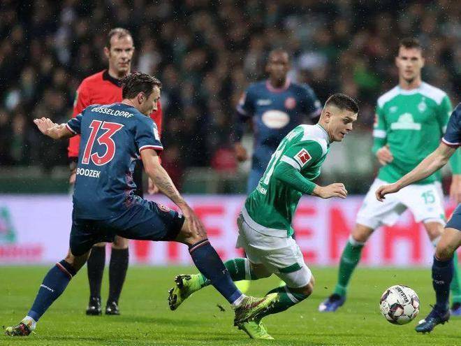 置从右侧走 置从右侧走